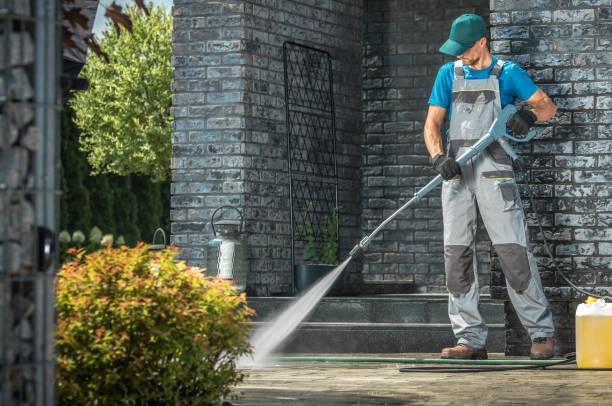 Best Gutter Cleaning  in Clearlake Oaks, CA